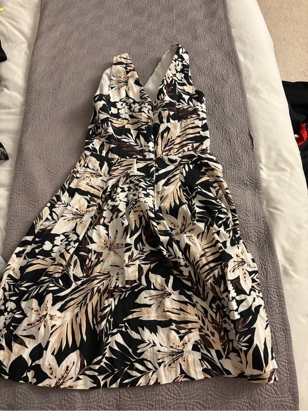 White House Black Market Black Floral V-Neck A-Line Dress